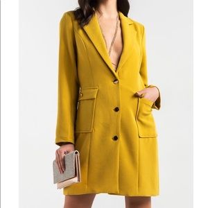 Mustard Yellow Trench Coat 🧥